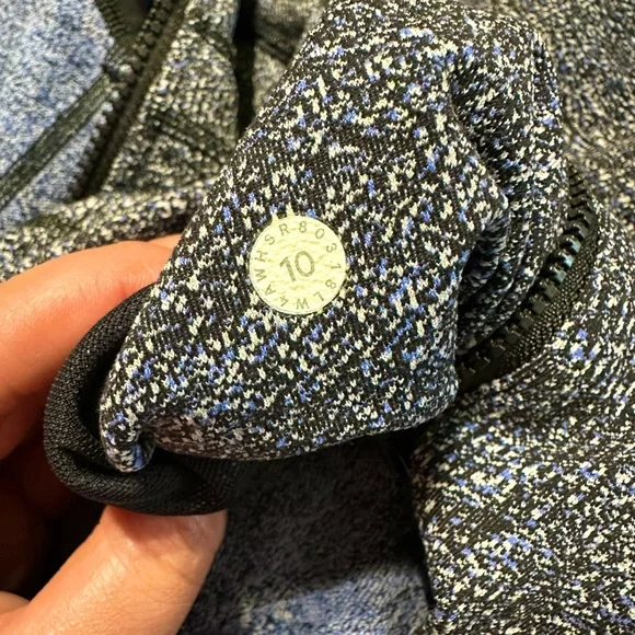 Lululemon Define Jacket - Picture 4 of 4